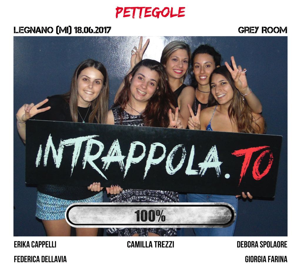 Il gruppo pettegole è fuggito dalla nostra escape room Grey Room
